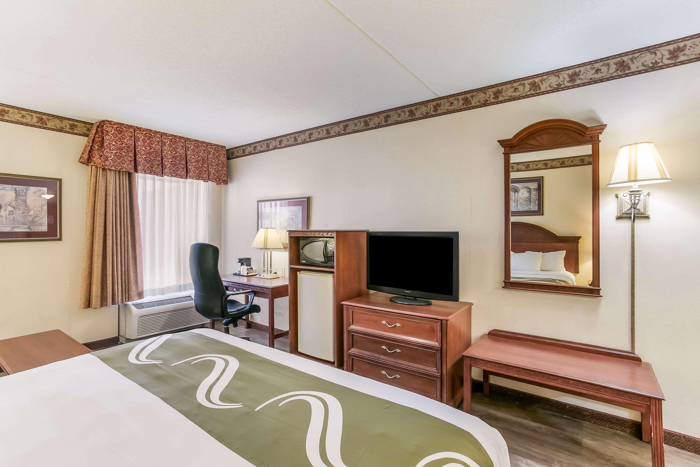 Quality Inn & Suites Bel Air I-95 Exit 77A المظهر الخارجي الصورة