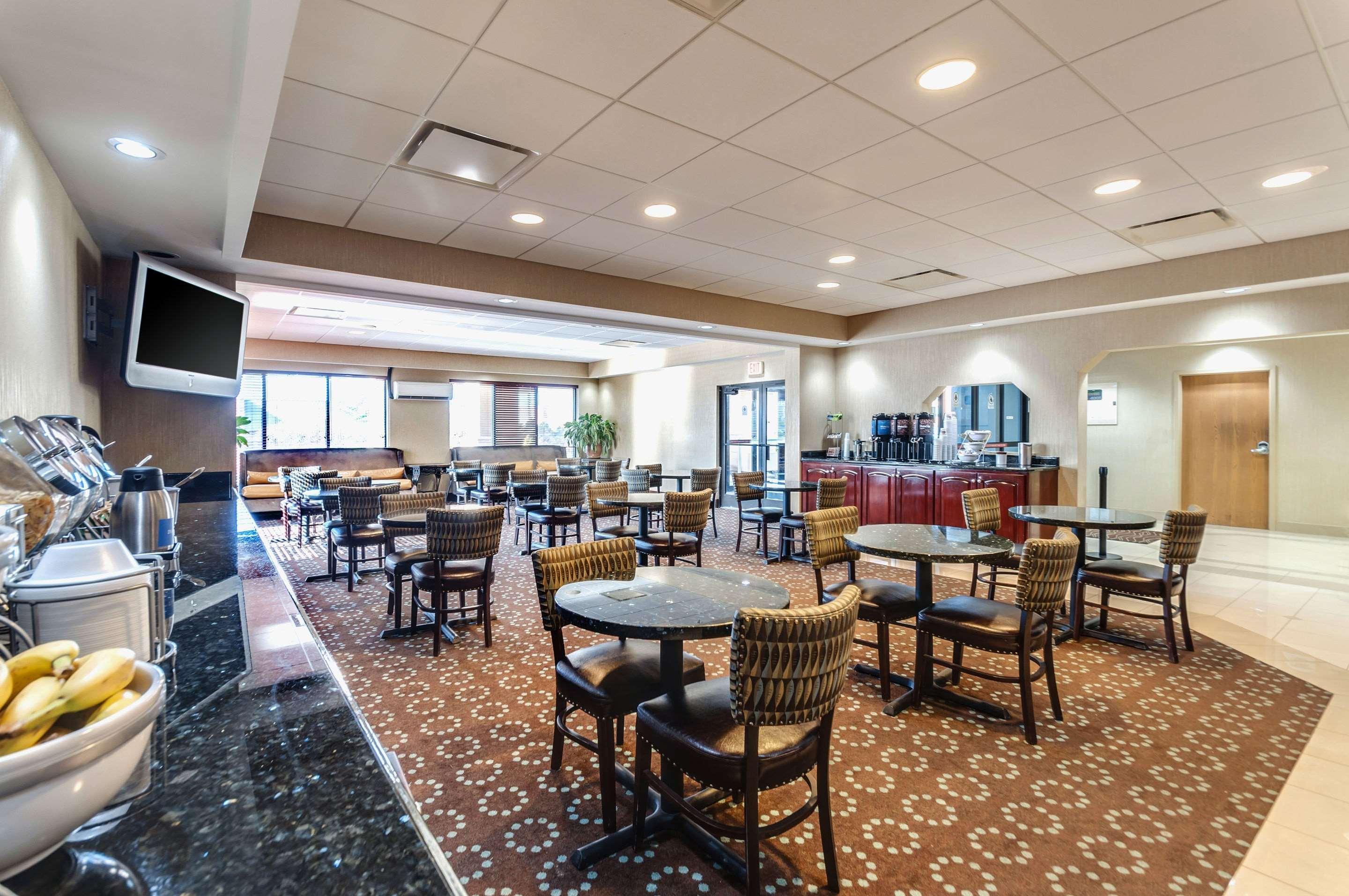 Quality Inn & Suites Bel Air I-95 Exit 77A المظهر الخارجي الصورة