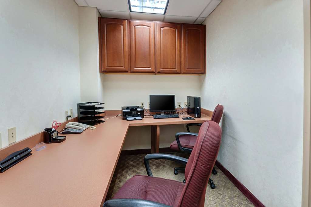 Quality Inn & Suites Bel Air I-95 Exit 77A المرافق الصورة