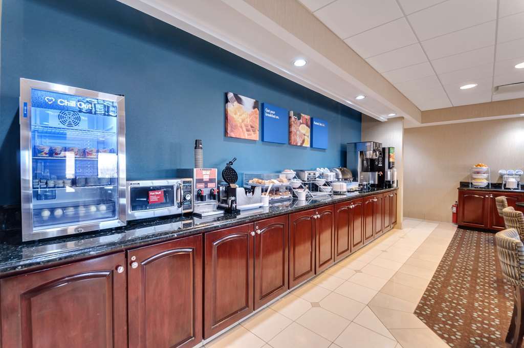 Quality Inn & Suites Bel Air I-95 Exit 77A المطعم الصورة